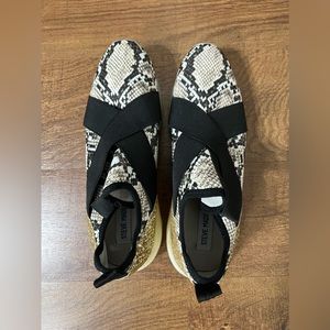 Steve Madden Women's Cryme Sneaker 9M